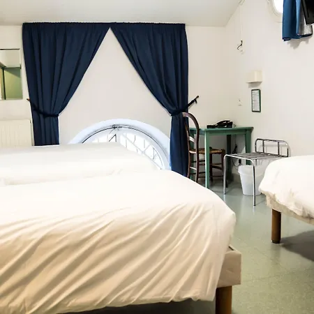 Du Canal Hotel 3*
