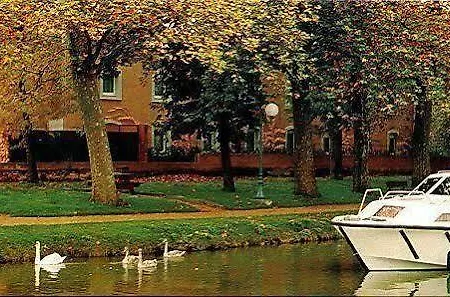 Du Canal Ξενοδοχείο Castelnaudary